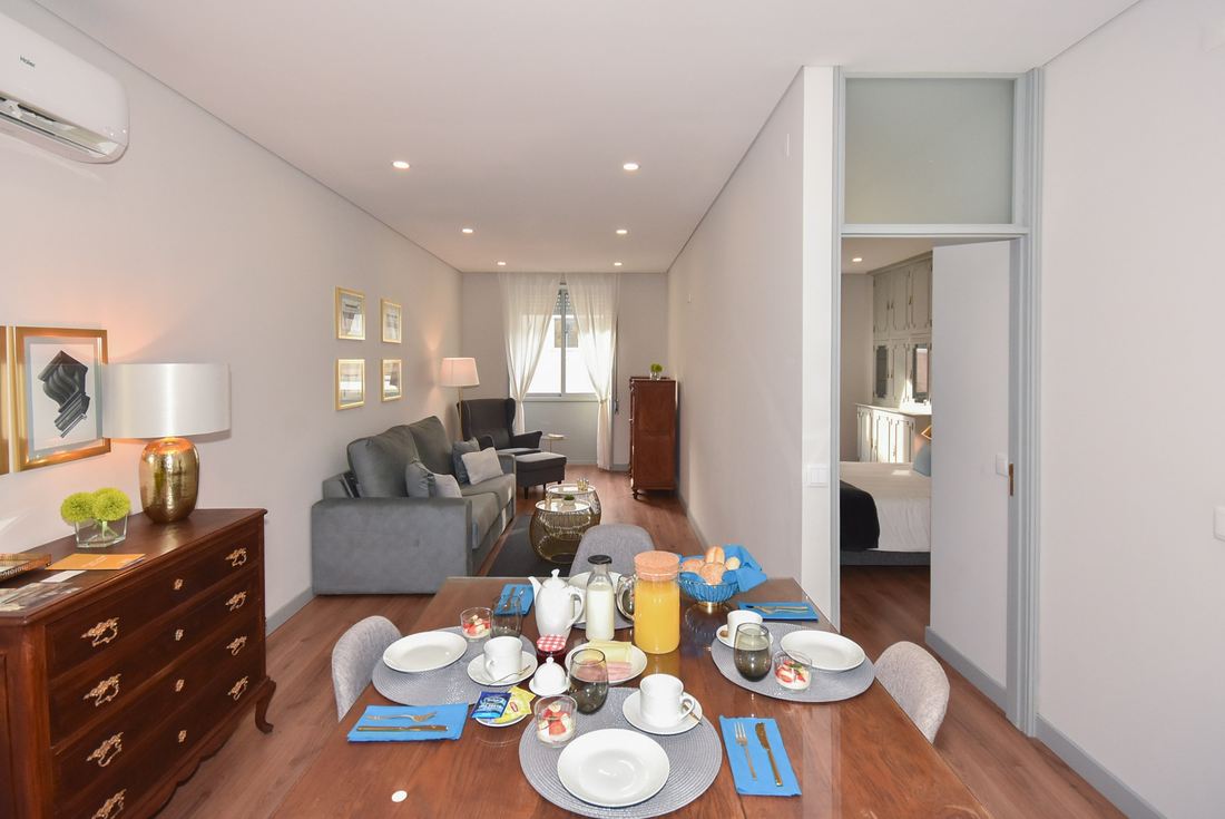 Blue Foz — The living room and dining table