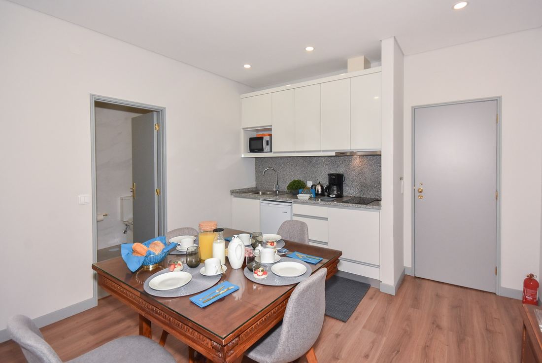 Blue Foz — The kitchen and dining table